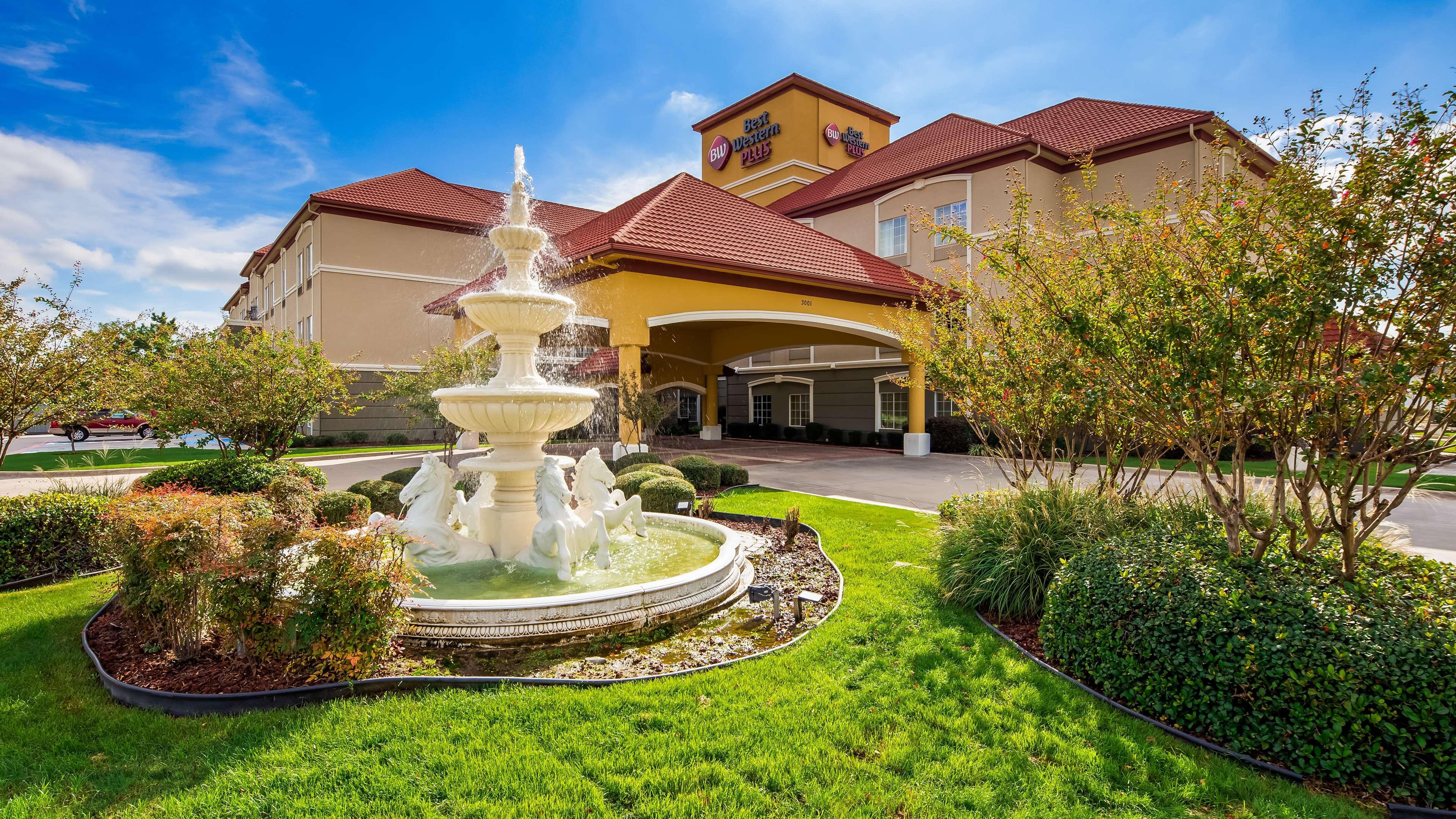 Best Western Plus Monica Royale Inn & Suites Greenville Exterior foto